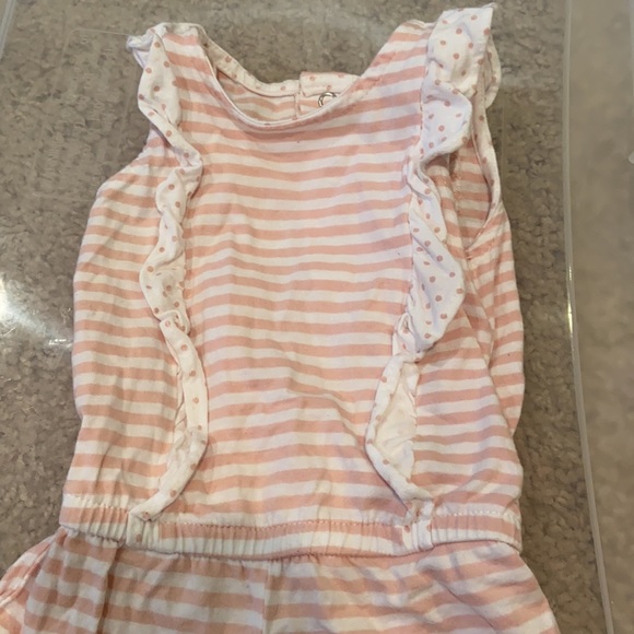 Carter's 12 months light pink and white romper - Picture 3 of 5